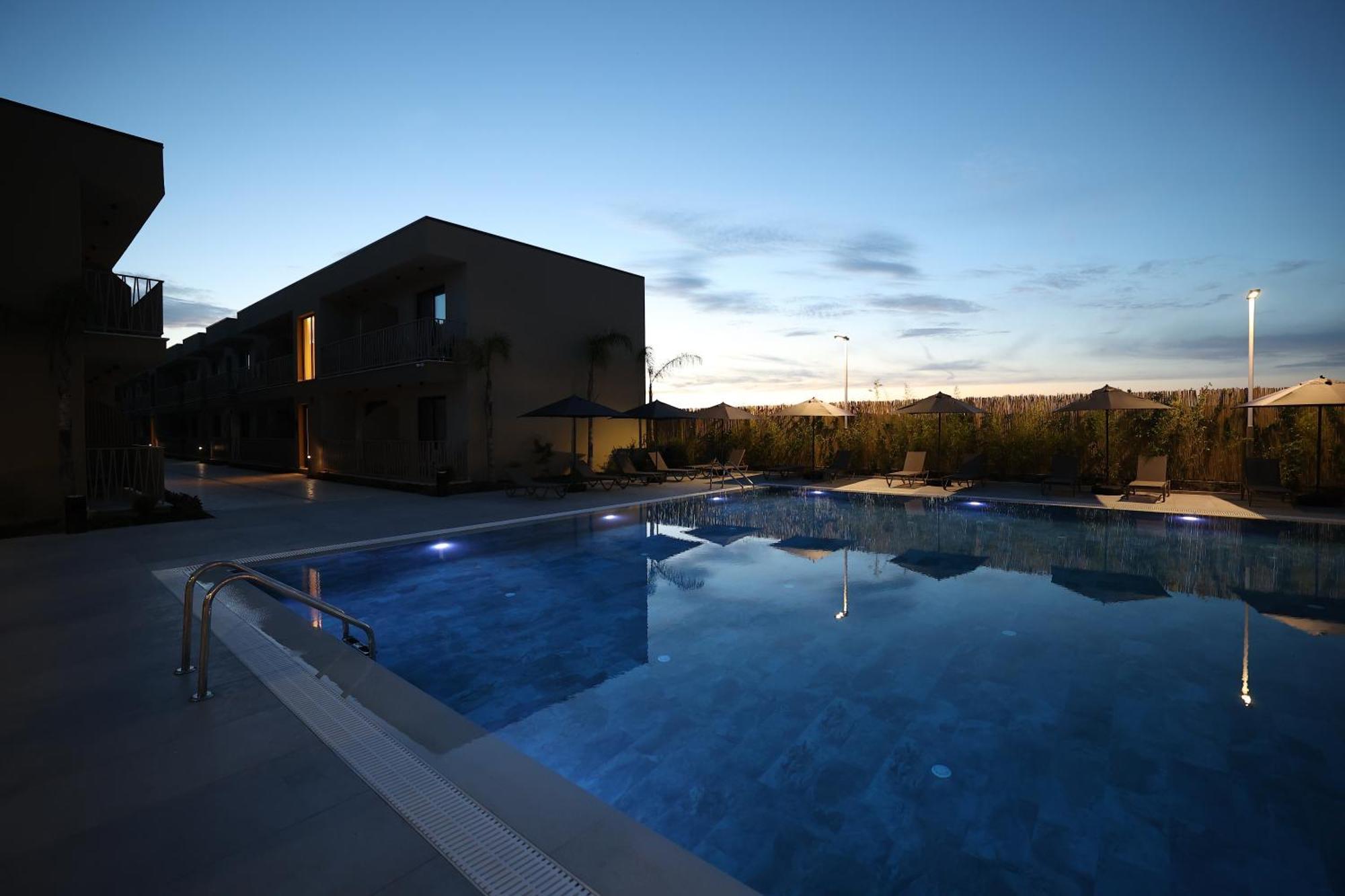 Amber Village Spille Exterior foto